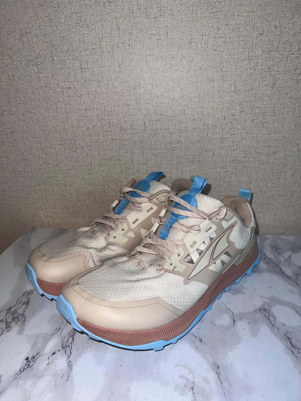 Altra Lone Peak 7 Trail Running Shoes Size 9.5 Tan Blue